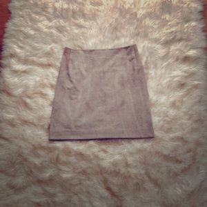 Body con suede skirt